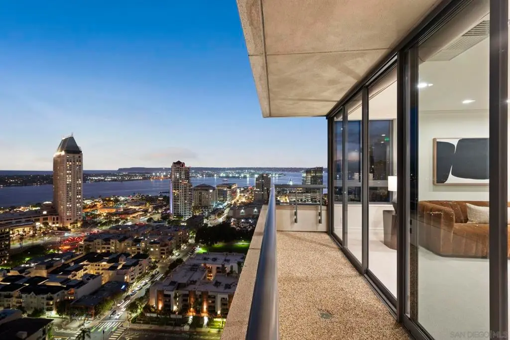 Condominium for sale at 700 Front St 2204 - 2205, San Diego, CA featuring 3 beds and 4 baths