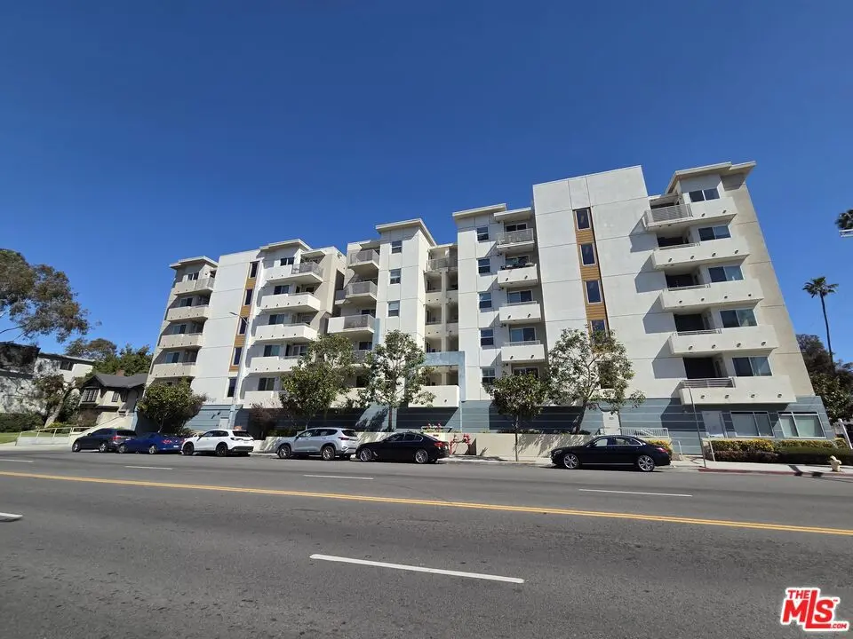 Condominium for rent at 436 S Virgil Avenue 209, Los Angeles, CA featuring 3 beds and 2 baths