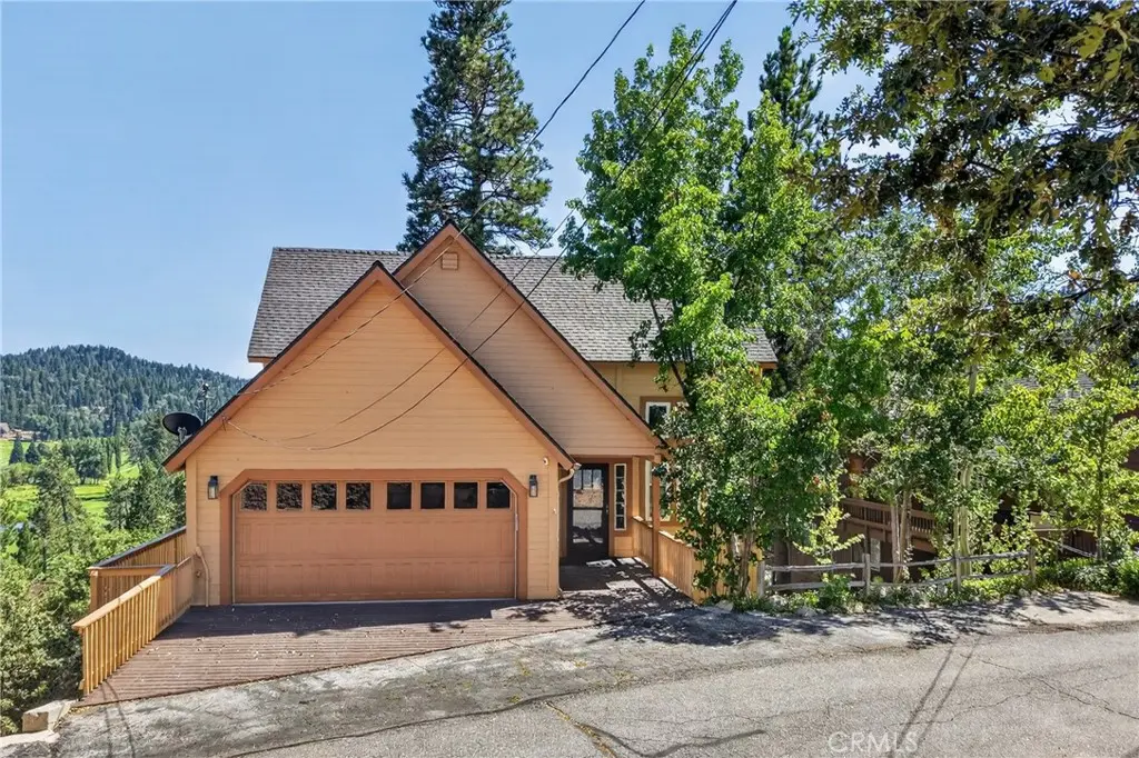 26695 Modoc, Lake Arrowhead, CA — listing photo 1
