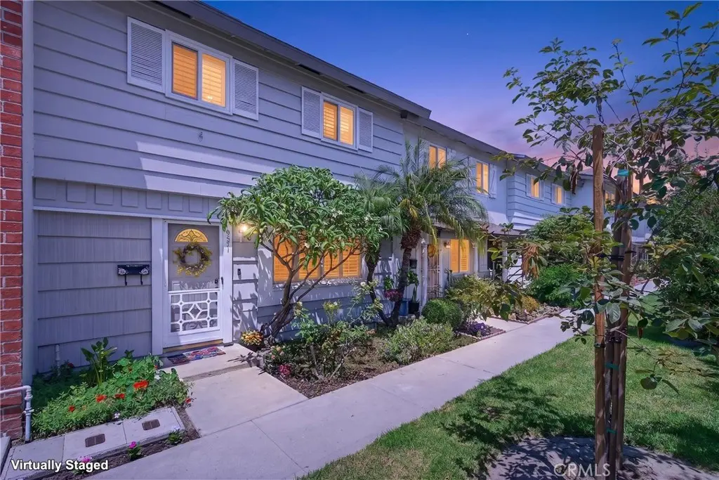 9571 Adams Avenue, Huntington Beach, CA — listing photo 1