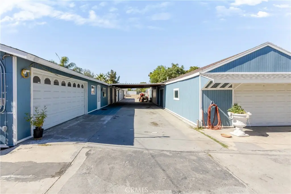 Triplex for sale at 1091 Stevenson Street, Colton, CA