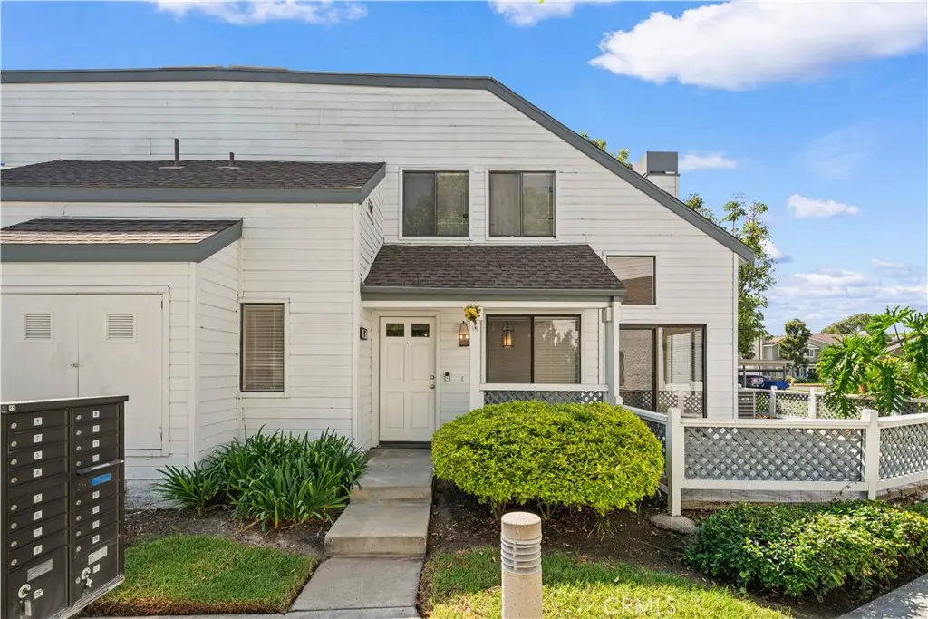 Townhouse for sale at 97 Fallingstar 56, Irvine, CA featuring 2 beds and 3 baths