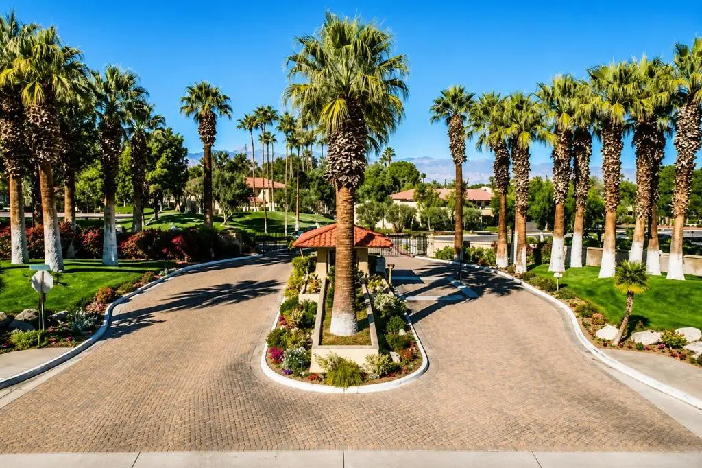 2801 N Los Felices 104, Palm Springs, CA — listing photo 1