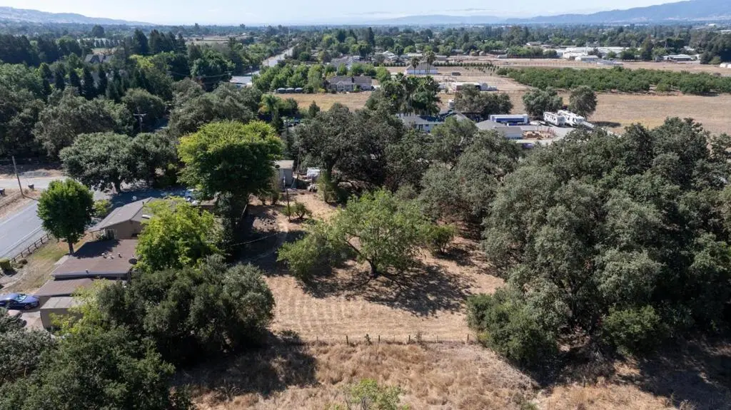 11705 Foothill Avenue, Gilroy, CA — listing photo 1