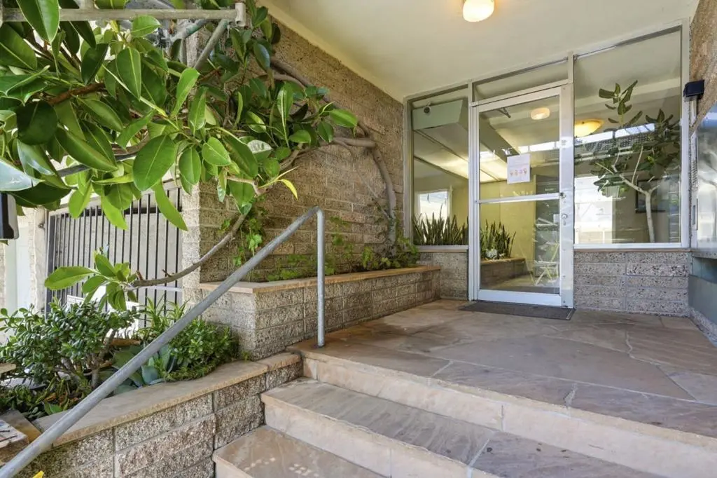 Condominium for sale at 3877 Howe Street 108, Oakland, CA featuring 1 bed and 1 bath