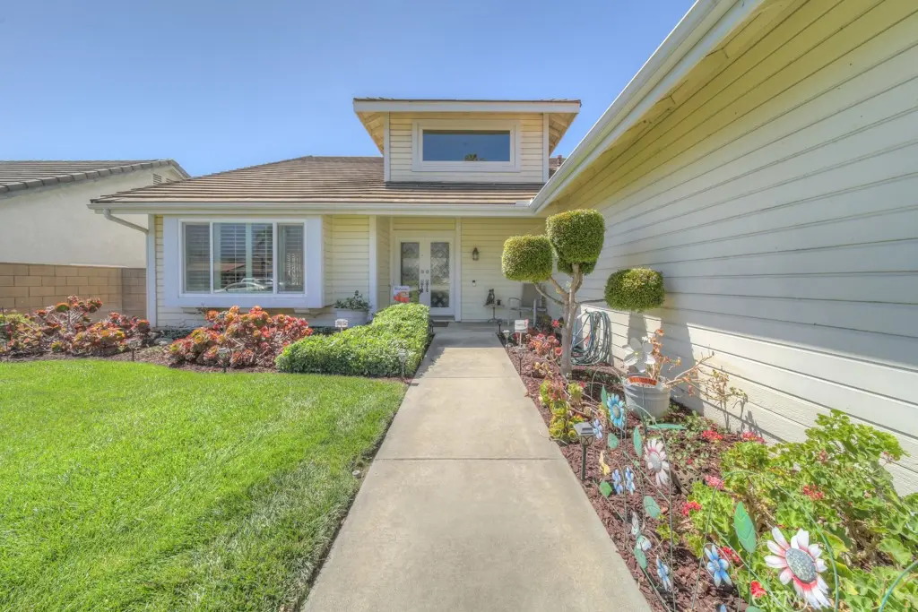 890 W 21 Street, Upland, CA — listing photo 1