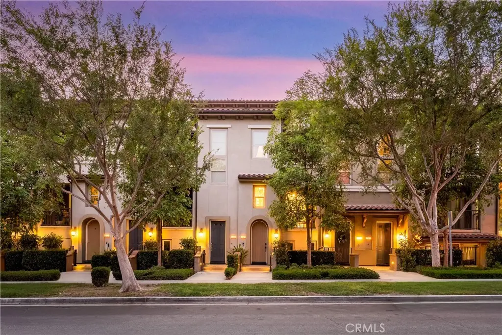 207 Native, Irvine, CA — listing photo 1