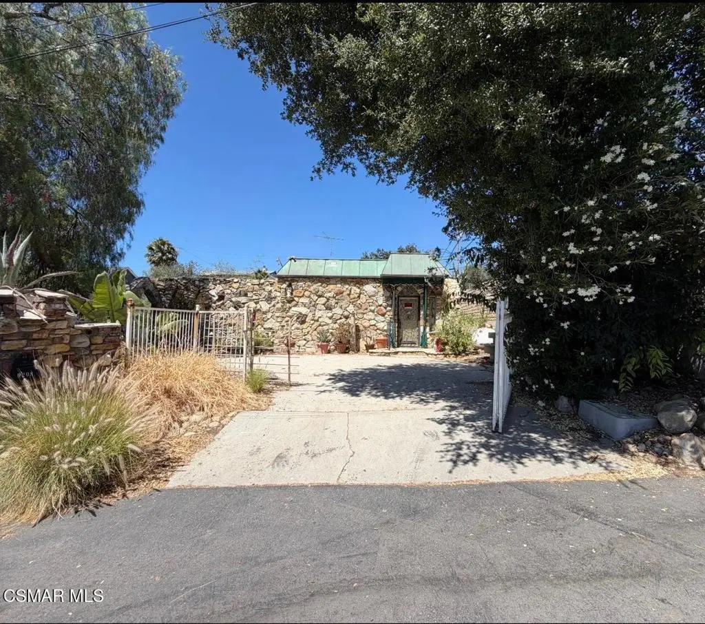 9208 Thompson Avenue, Chatsworth, CA — listing photo 1