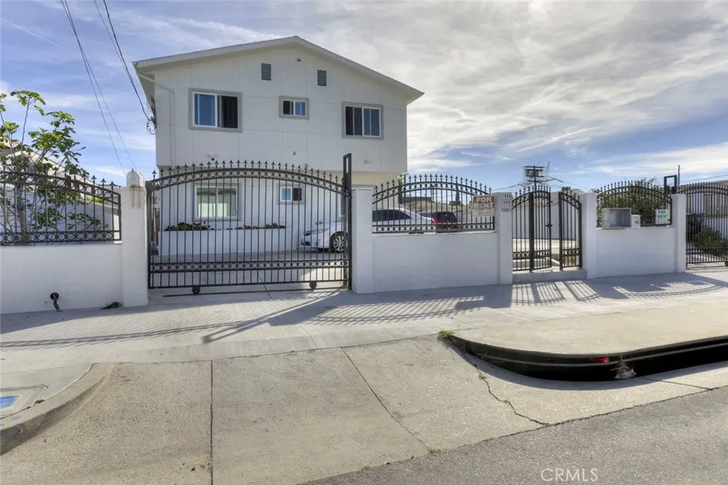 7408 Radford Ave, North Hollywood, CA — listing photo 1