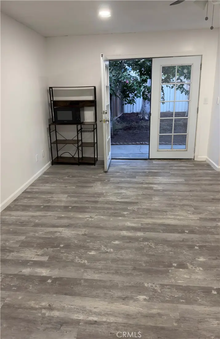 9430 Glade Ave, Chatsworth, CA — listing photo 1