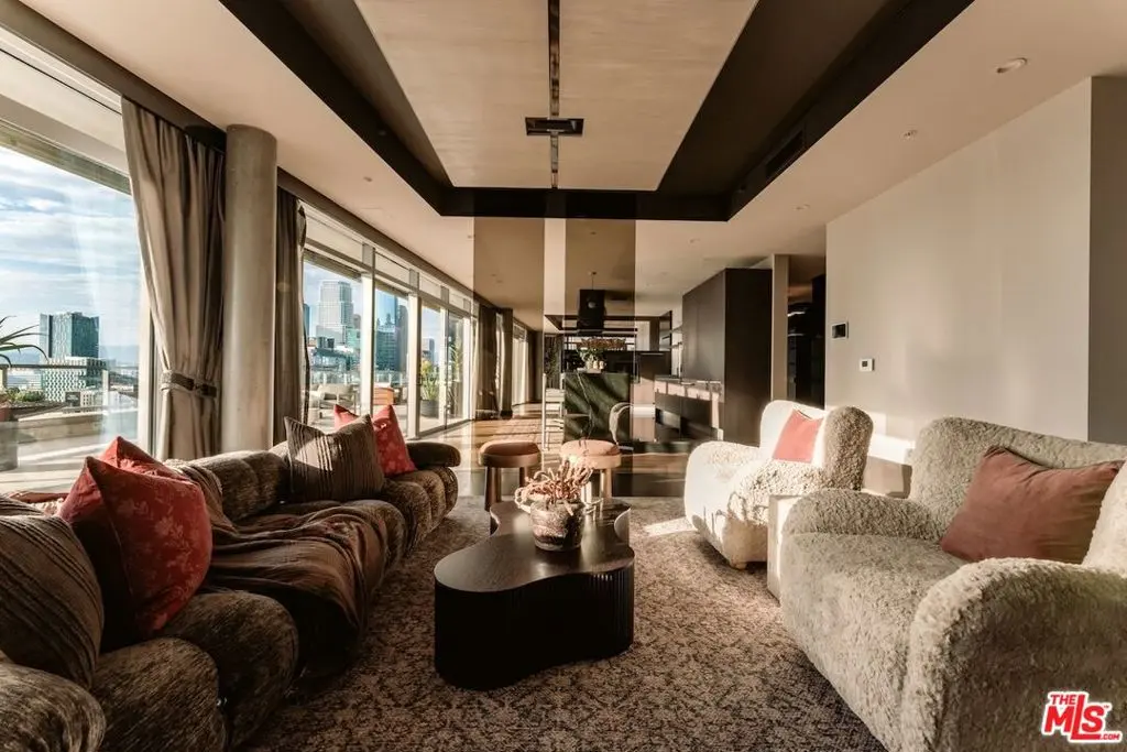 Condominium for sale at 1155 S Grand Avenue PH 104, Los Angeles, CA featuring 3 beds and 4 baths