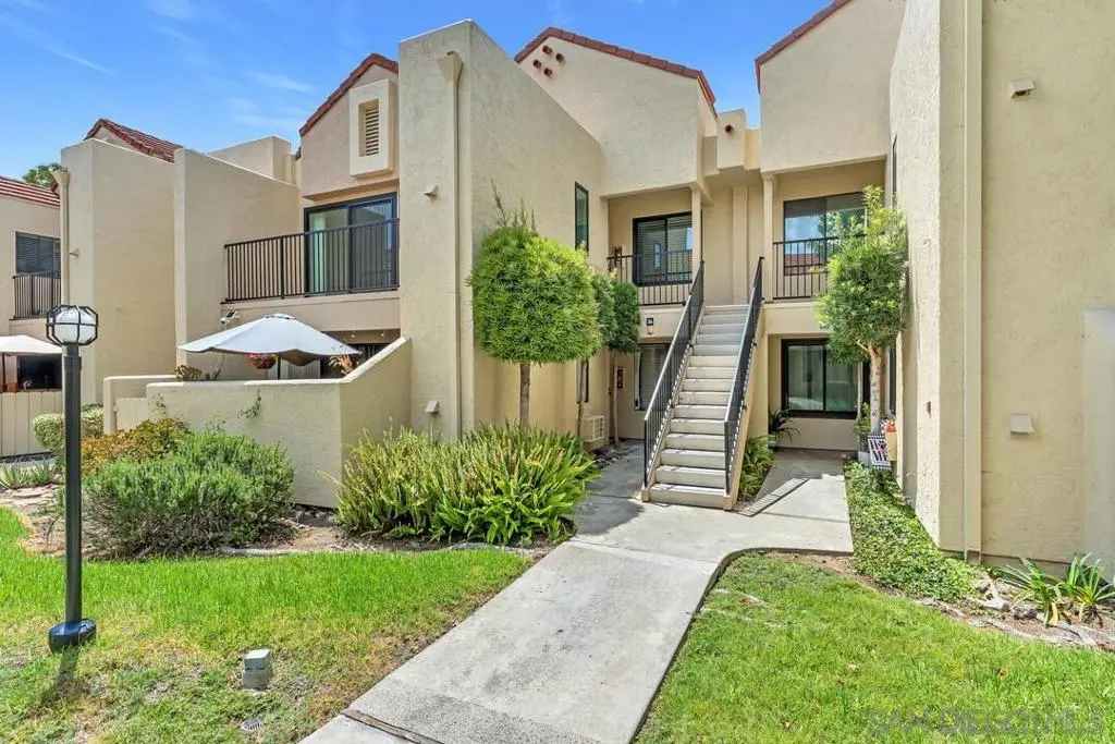 Condominium for sale at 10805 Camino Ruiz 36, San Diego, CA featuring 1 bed and 1 bath