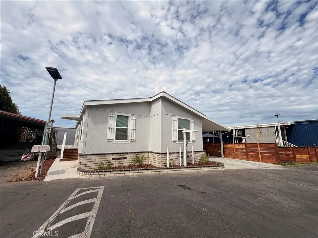 Manufactured In Park for sale at 351 Bradley Ave 118, El Cajon, CA featuring 3 beds and 2 baths