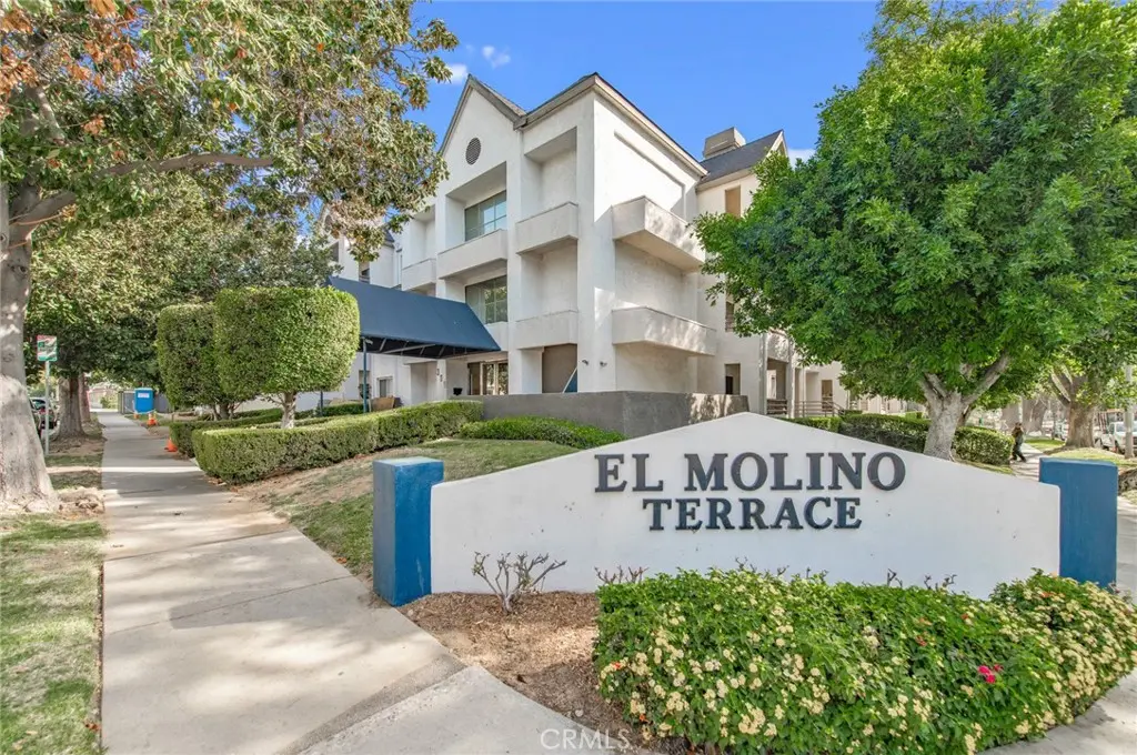 Condominium for sale at 300 N El Molino #312, Pasadena, CA and 1 bath