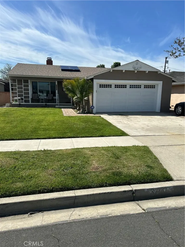 Single Family Residence for rent at 3700 E Poppy Street, Long Beach, CA featuring 3 beds and 3 baths