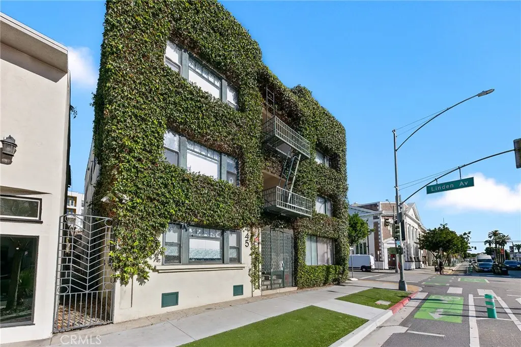 Mixed Use for sale at 445 E 3rd, Long Beach, CA