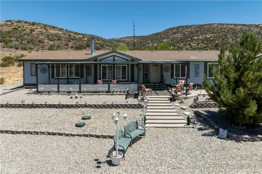 Single Family Residence for sale at 24900 Ponderosa, Tehachapi, CA featuring 3 beds and 3 baths