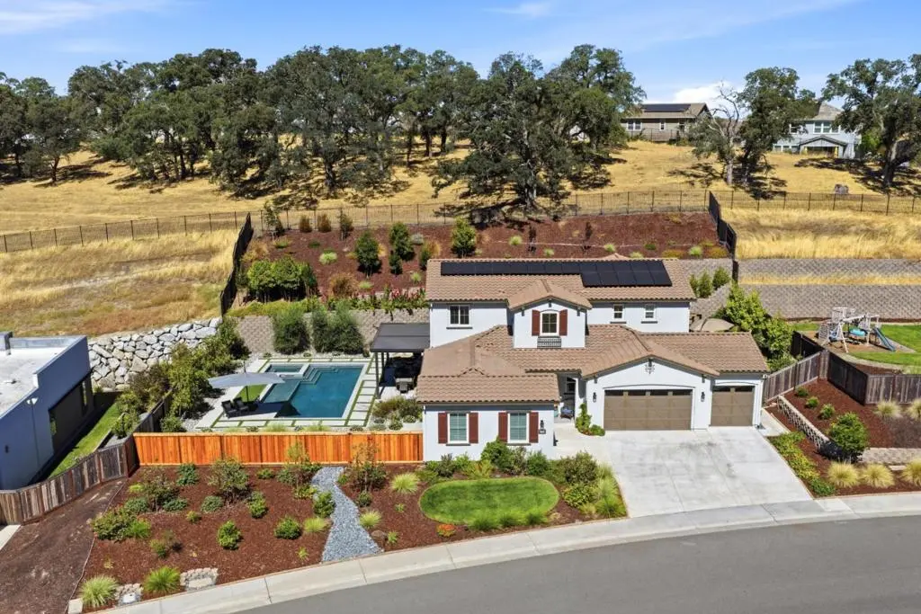 Single Family Residence for sale at 2736 Nisenan Valley Drive, Lincoln, CA featuring 4 beds and 4 baths