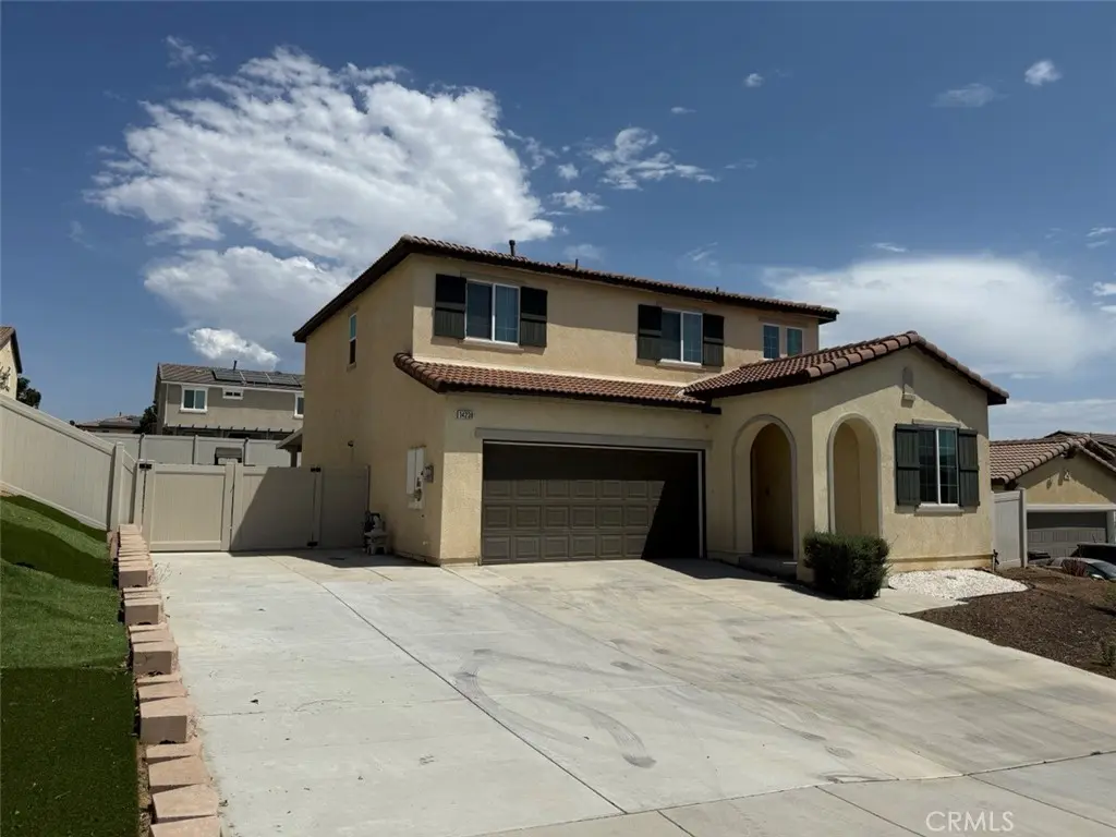 14238 Bonavento, Beaumont, CA — listing photo 1