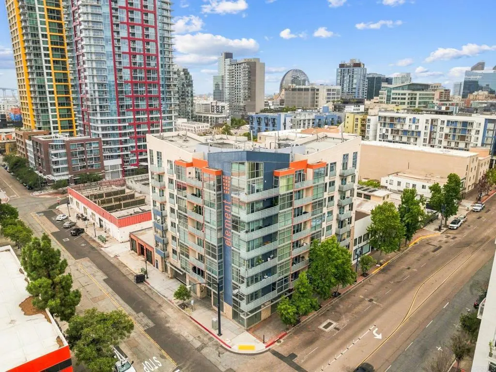 Condominium for sale at 550 15th St 204, San Diego, CA featuring 2 beds and 1 bath
