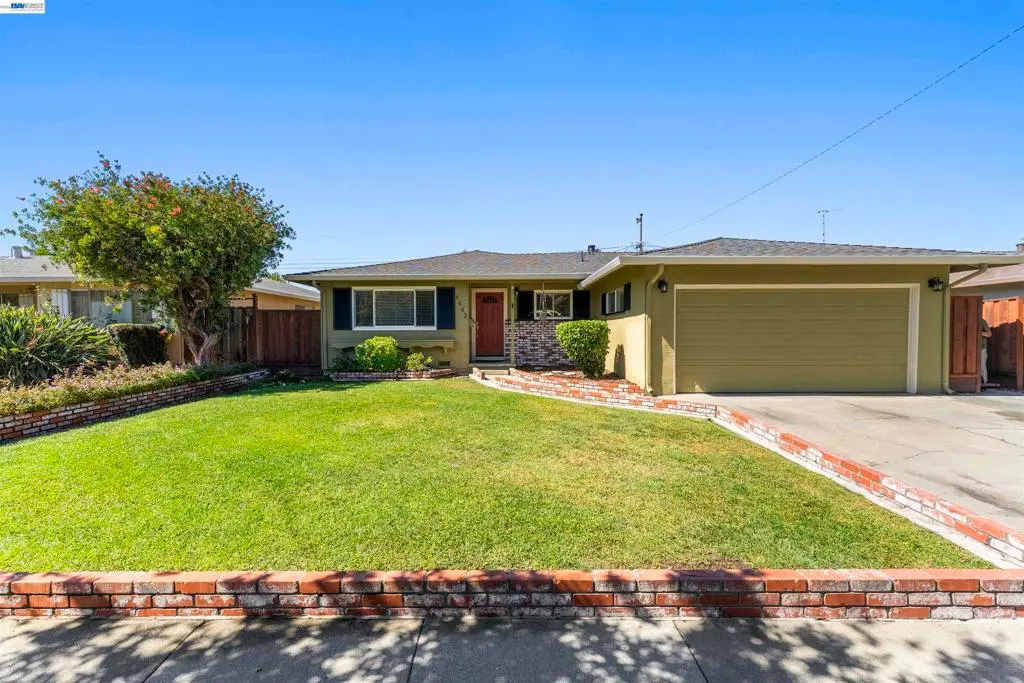 Single Family Residence for sale at 4442 Irvington Ave, Fremont, CA featuring 3 beds and 2 baths
