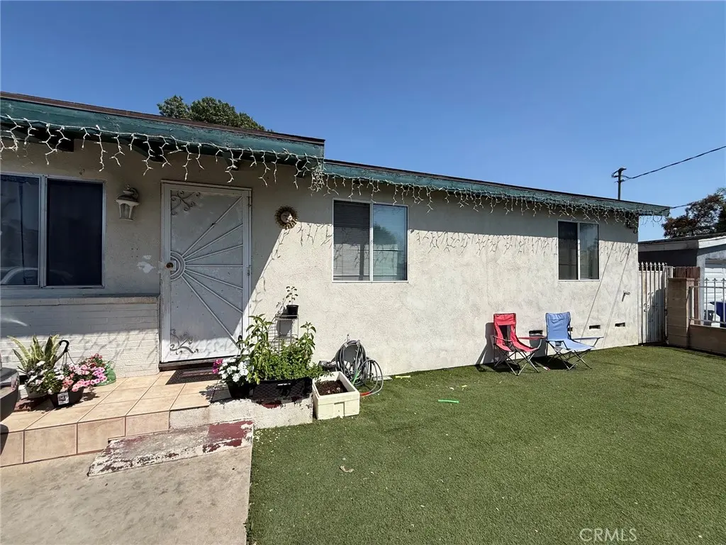 Single Family Residence for sale at 2164 Goodall Ave, Duarte, CA featuring 3 beds and 1 bath