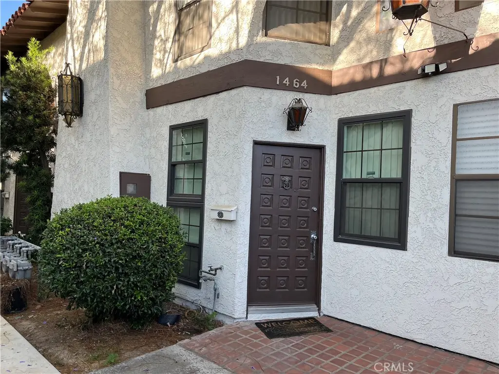Condominium for sale at 1464 Everton, Riverside, CA featuring 3 beds and 2 baths