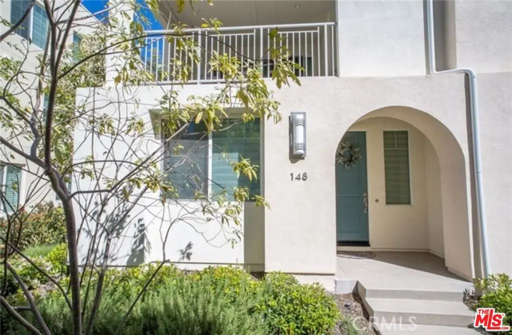 Residential Lease for rent at 148 Terrapin, Irvine, Orange County, CA featuring 4 beds and 4 baths
