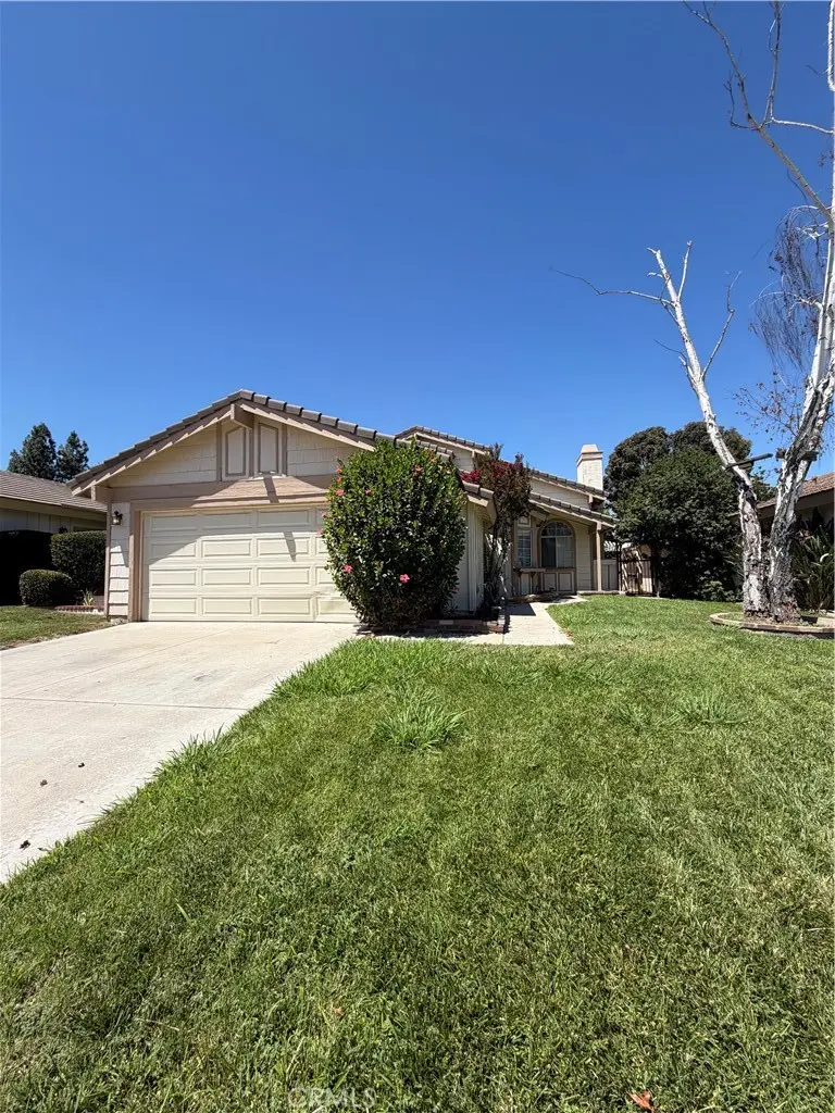 Single Family Residence for sale at 30612 HOLLYBERRY Lane, Temecula, CA featuring 4 beds and 2 baths