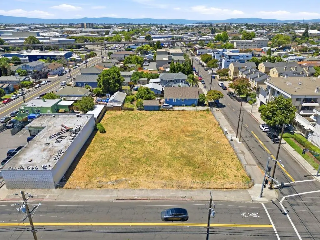 2101 Washington Avenue, San Leandro, CA — listing photo 1