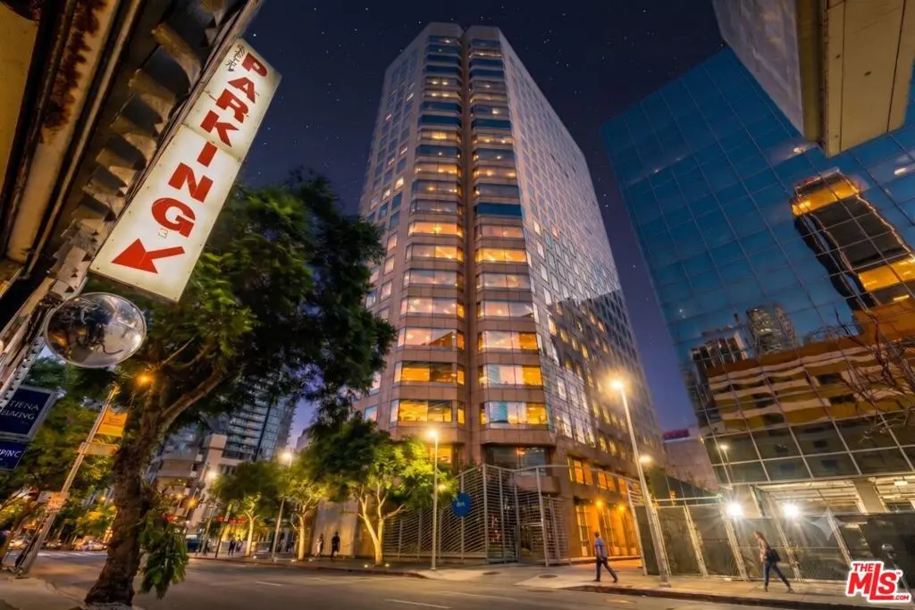 Condominium for sale at 801 S Grand Avenue 1508, Los Angeles, CA featuring 2 beds and 2 baths