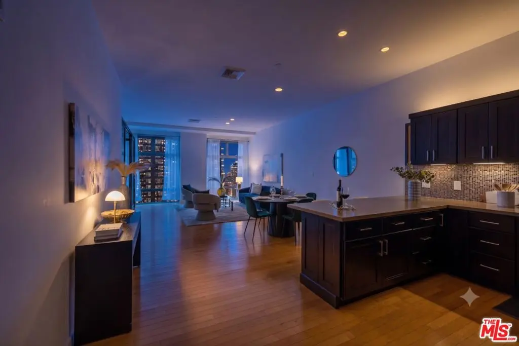 Condominium for sale at 801 S Grand Avenue 1508, Los Angeles, CA featuring 2 beds and 2 baths