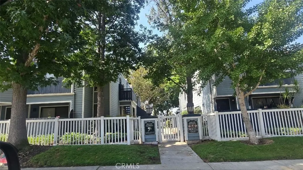 Condominium for sale at 7300 Quill 207, Downey, CA featuring 2 beds and 1 bath