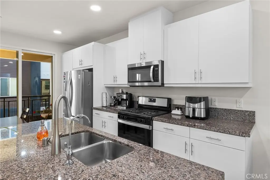 7774 Haywood, Rancho Cucamonga, CA — listing photo 1