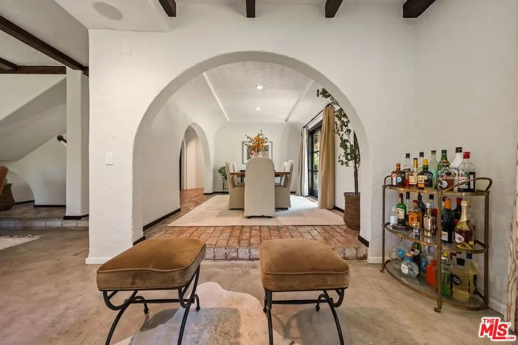 11662 Duque Drive, Studio City, CA — listing photo 1