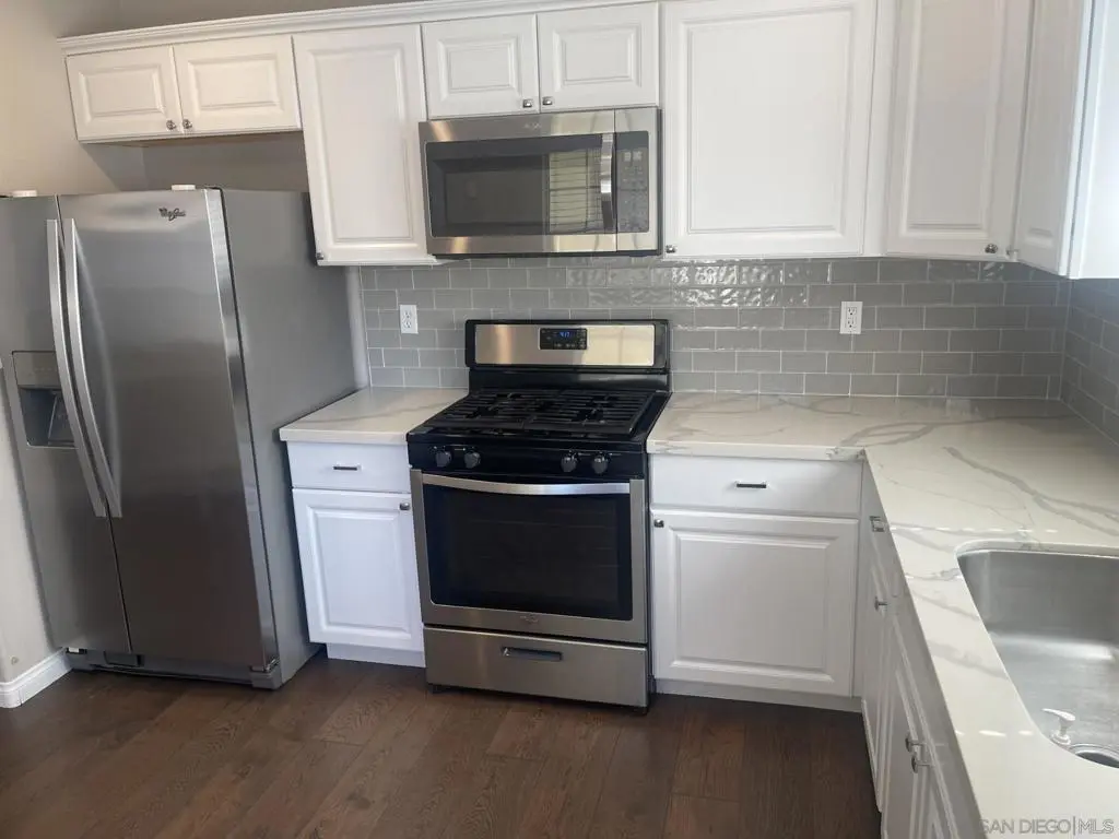Single Family Residence for rent at 1255 Corte Famosa, San Marcos, CA featuring 2 beds and 2 baths
