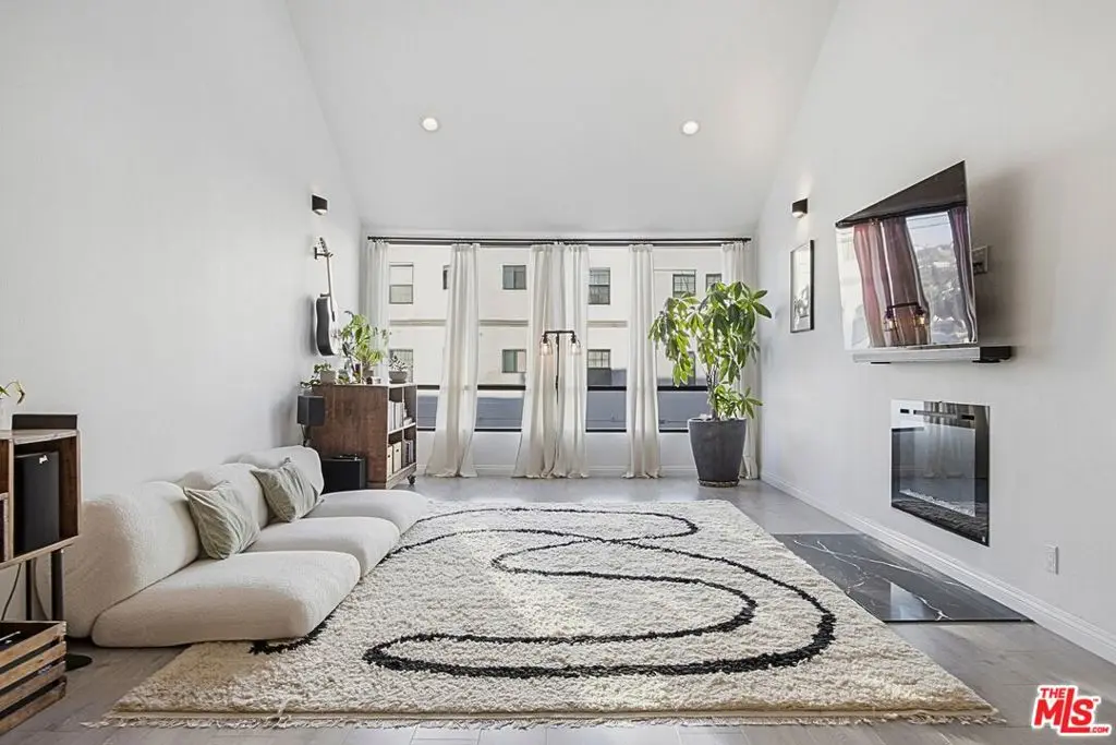 Condominium for sale at 1900 Vine Street 303, Los Angeles, CA featuring 2 beds and 2 baths