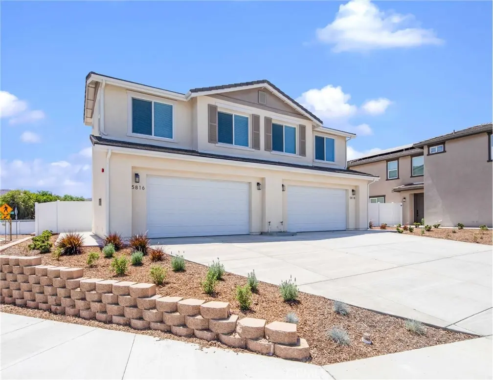 Apartment for sale at 5852 -5854 Norwood Avenue, Riverside, CA