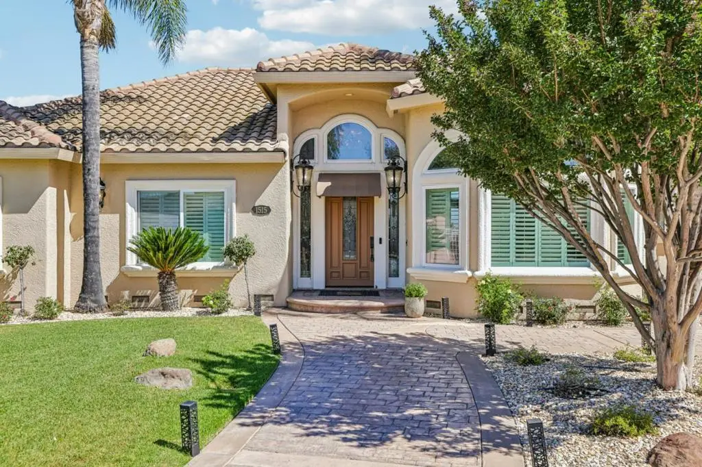 1515 S Ridgemark Drive, Hollister, CA — listing photo 1