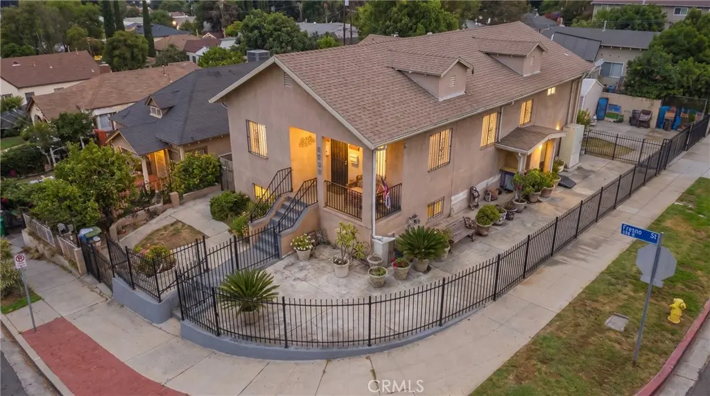 457 N Fresno, Los Angeles, CA — listing photo 1