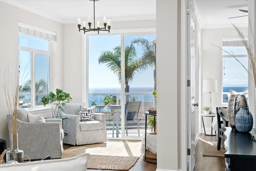 30802 S Coast Hwy F2, Laguna Beach, CA — listing photo 1