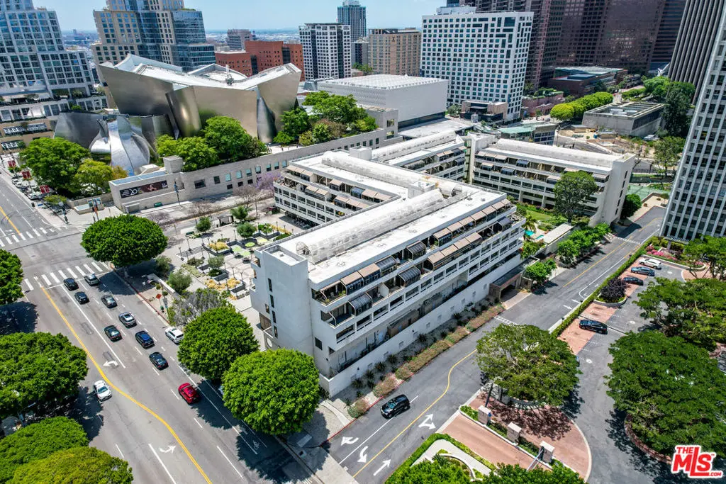 Condominium for sale at 121 S Hope Street 517, Los Angeles, CA featuring 2 beds and 2 baths