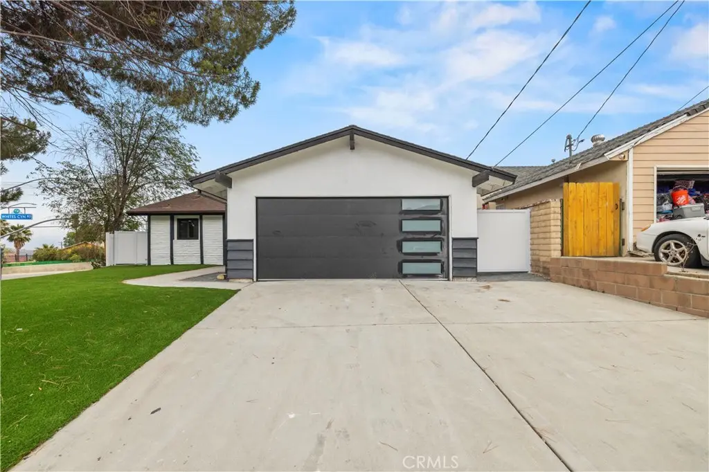 28201 Hot Springs, Canyon Country, CA — listing photo 1