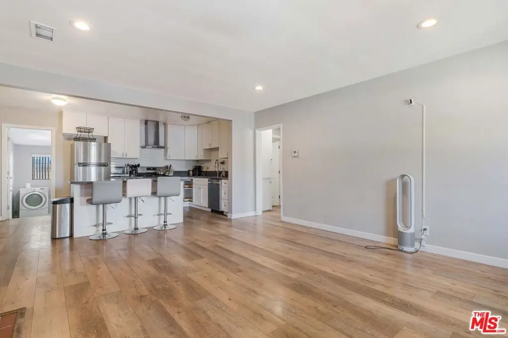 8222 Vanscoy Avenue, North Hollywood, CA — listing photo 1