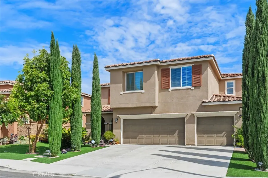 Single Family Residence for sale at 30532 Hollybrooke Lane, Murrieta, CA featuring 5 beds and 3 baths