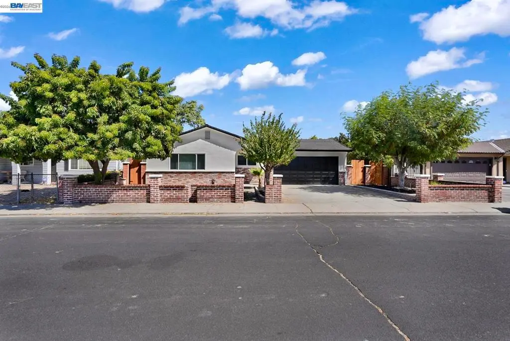 Single Family Residence for sale at 587 Somoa Lane, Lathrop, CA featuring 4 beds and 2 baths