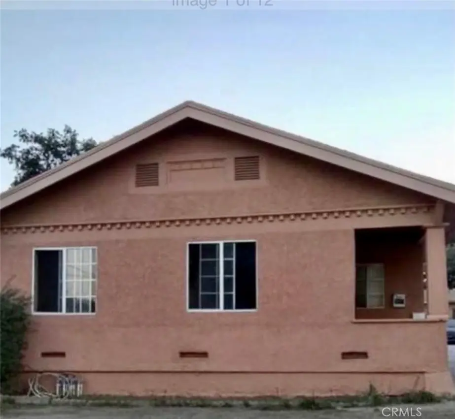Residential Lease for rent at 1448 W 106th, Los Angeles, Los Angeles County, CA featuring 3 beds and 1 bath