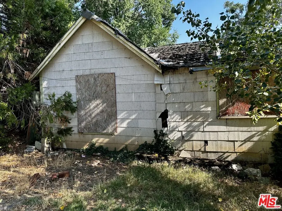16118 First Avenue, Hornbrook, CA — listing photo 1