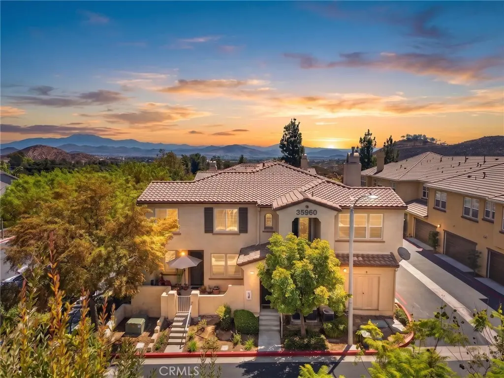 35960 Lindstrand Ave 4, Murrieta, CA — listing photo 1