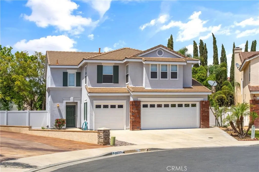 Single Family Residence for rent at 26580 Brickenridge, Murrieta, CA featuring 4 beds and 3 baths